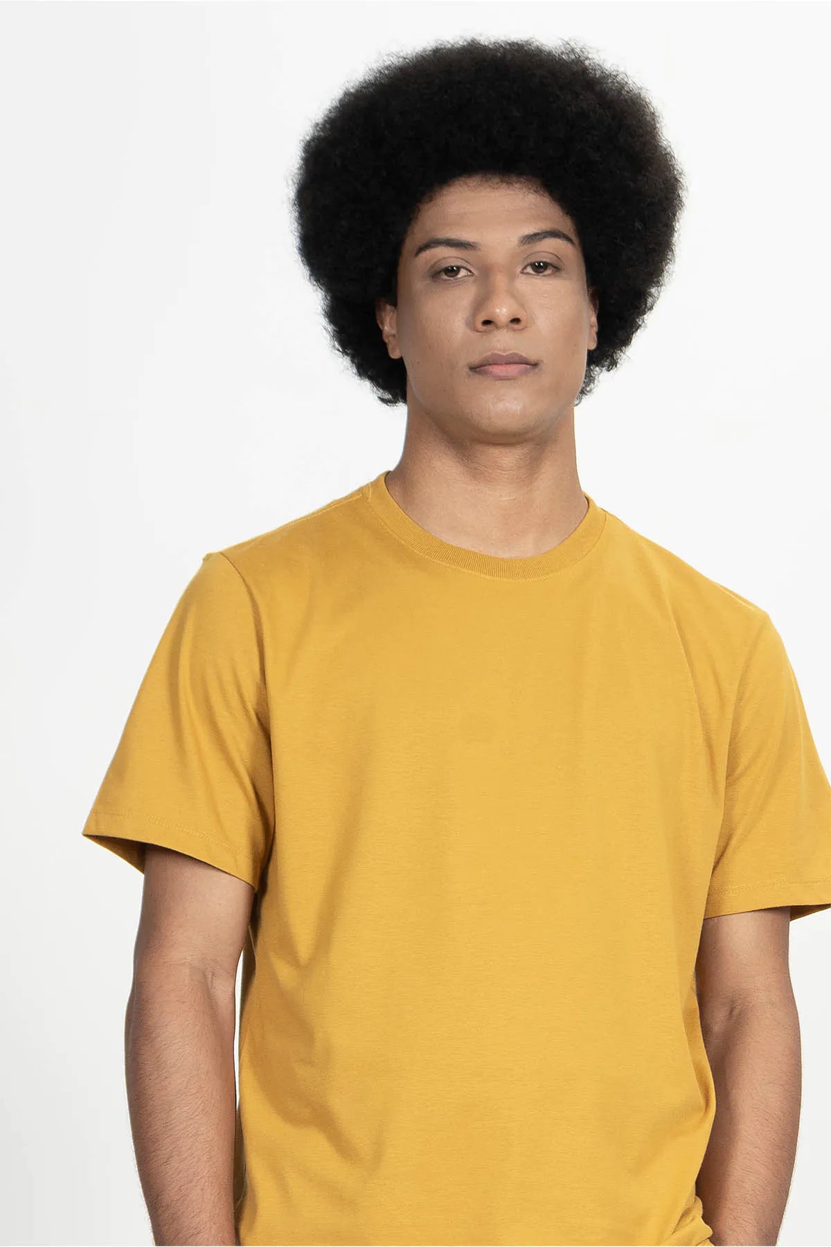 Camiseta Casual Básico – Mostarda