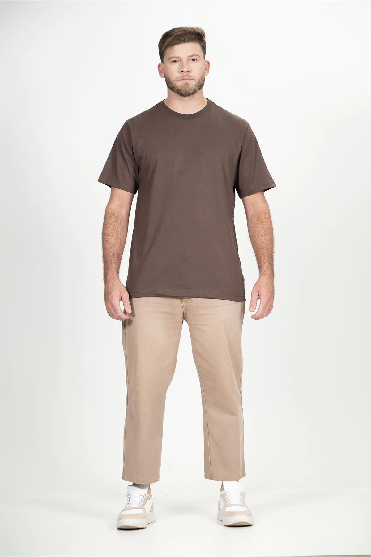 Camiseta Casual Básico – Marrom