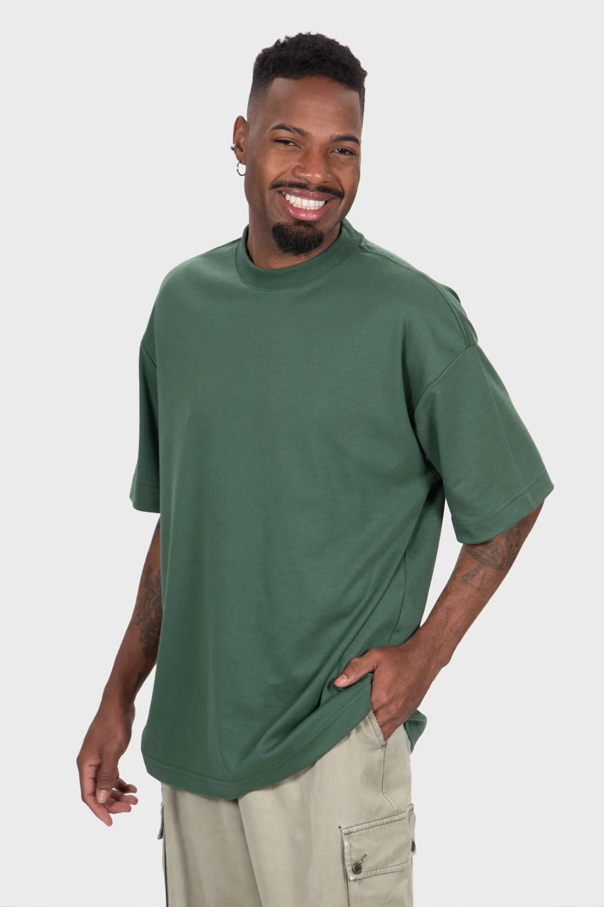 Camiseta Oversized Pure Premium – Verde Militar