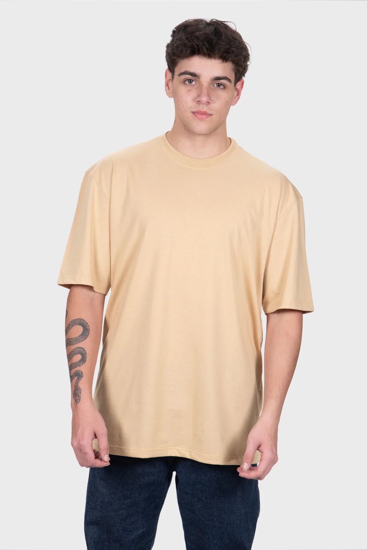 Camiseta Streetwear Block Básica – Areia