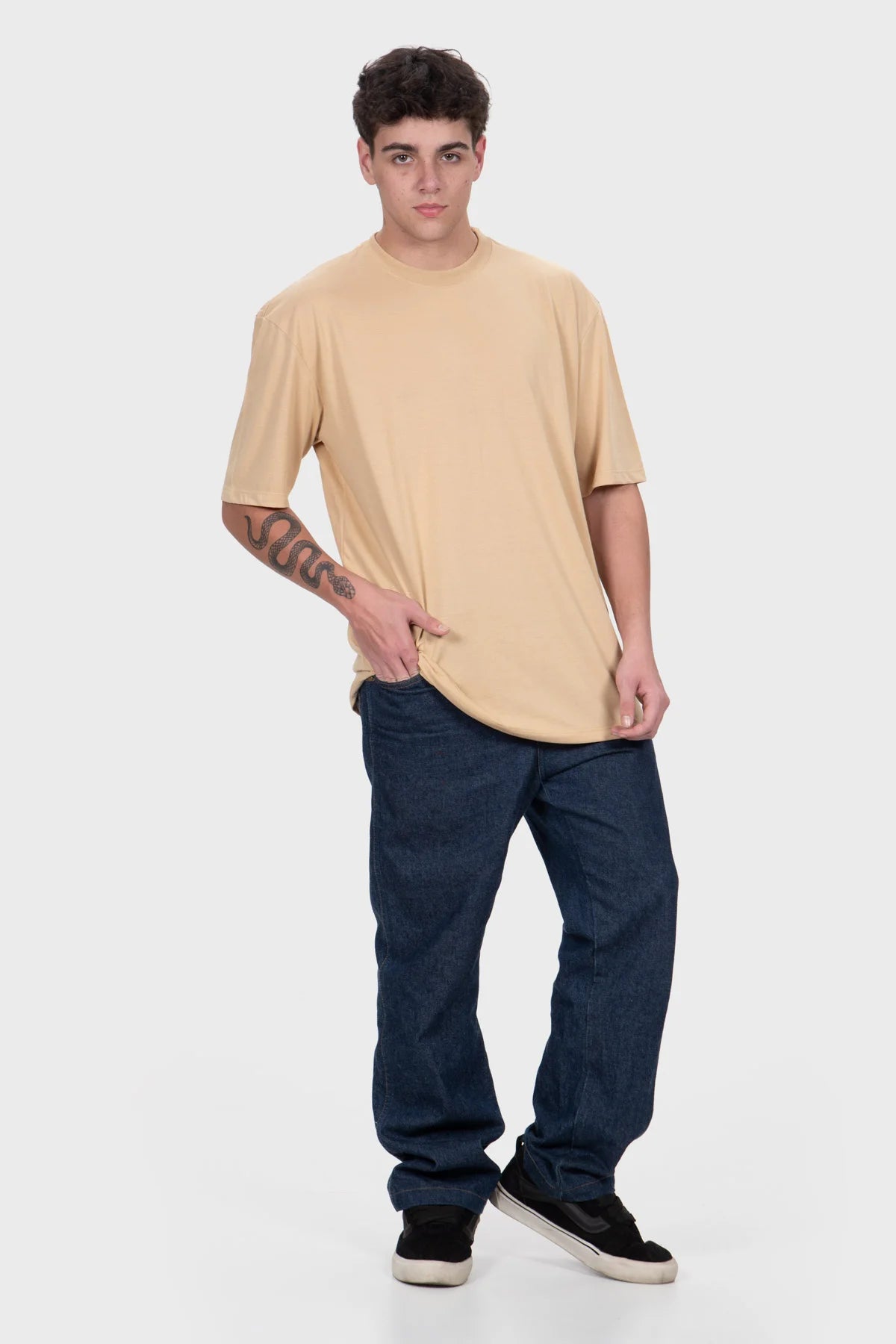 Camiseta Streetwear Block Básica – Areia